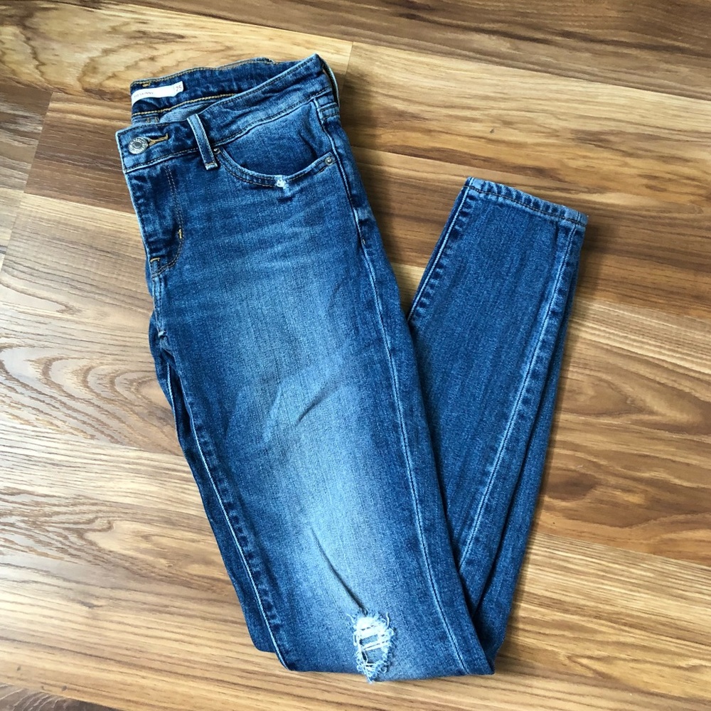 Levi’s 711 Skinny Jean